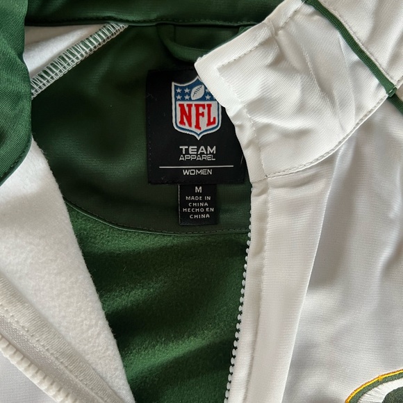 Green Bay Packers Light Jacket - Picture 3 of 3